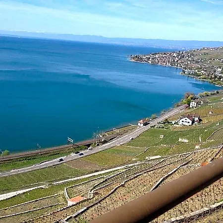 Magie Du Leman לינה וארוחת בוקר